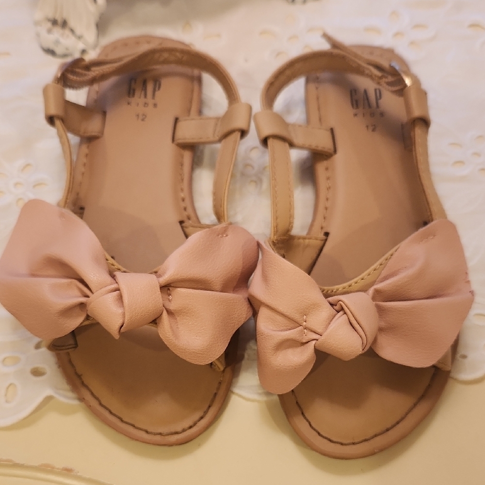 GAP Kids Pink Bow Sandals